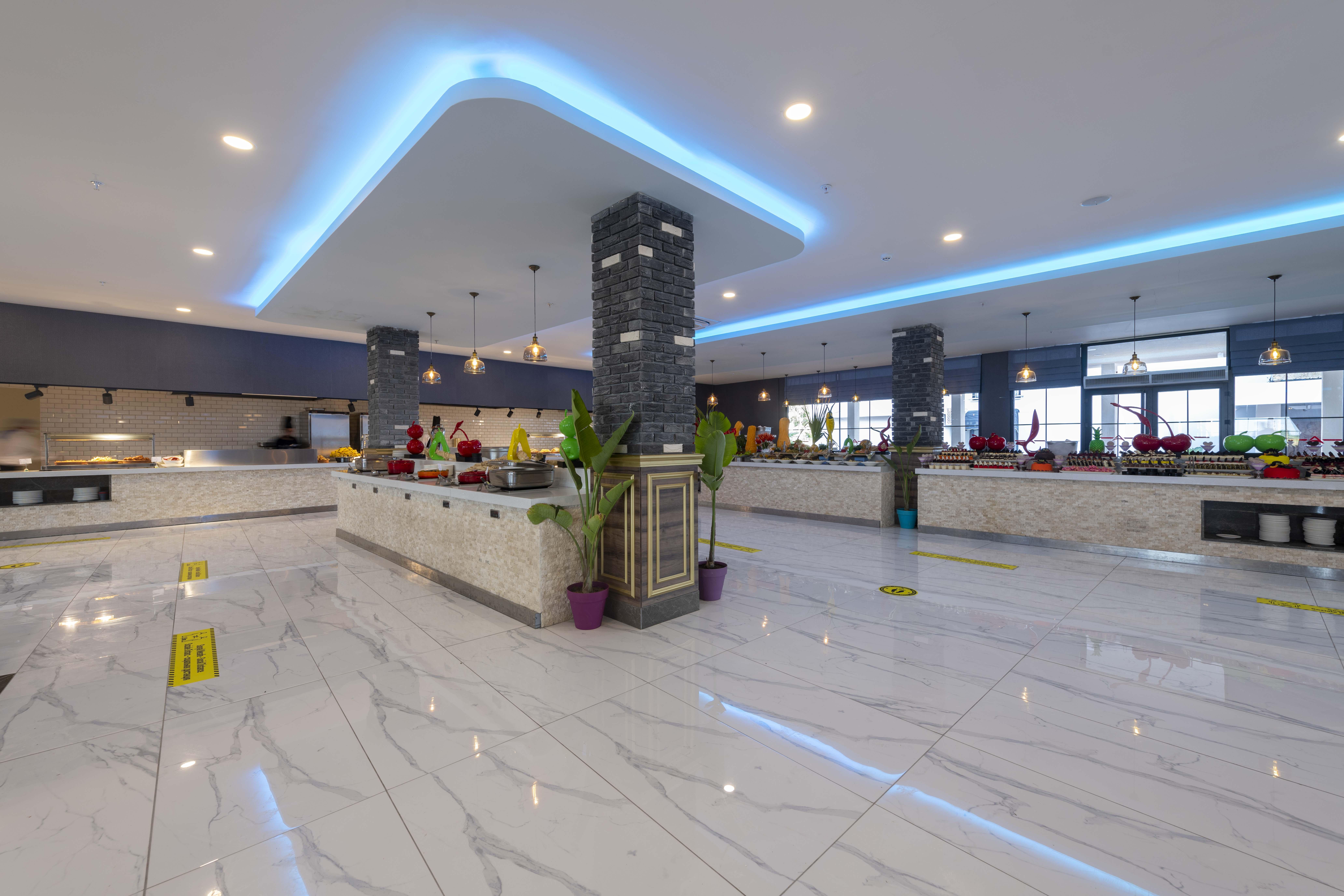 安塔利亚 Royal Towers Lara酒店 外观 照片
