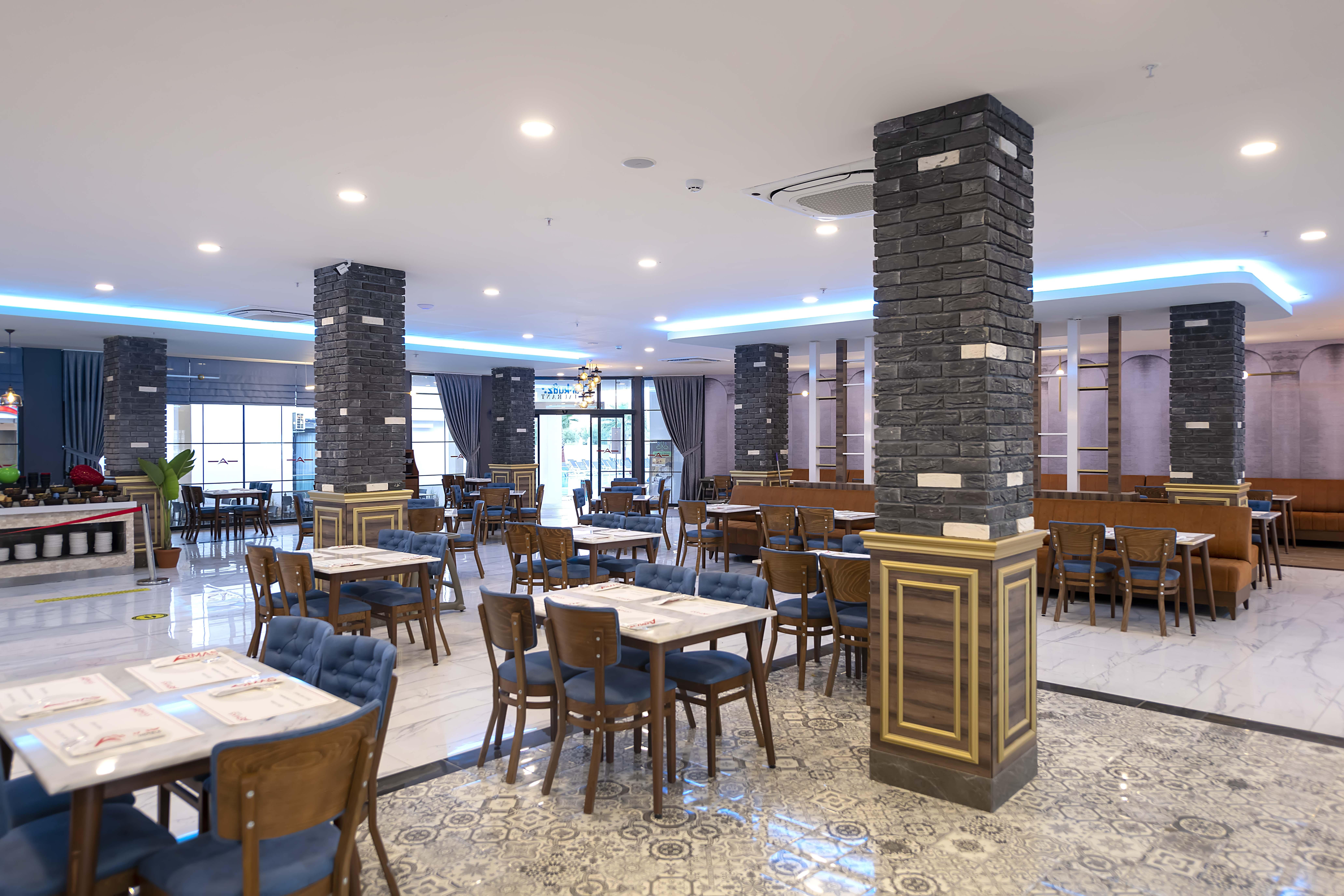 安塔利亚 Royal Towers Lara酒店 外观 照片